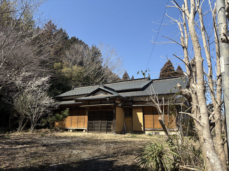 いすみ市新田野　☆　１６８０万円　☆　４ＤＫ＋納屋