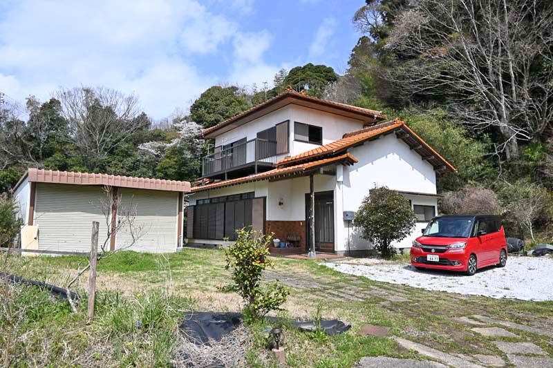 長南町市野々　☆　１２５０万円　☆　５ＤＫ＋車庫